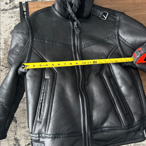 Trendy Black Teddy Jacket - Picture 8 of 10